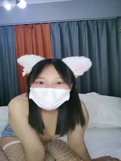 两个可爱年轻的姐妹花镜头前一期诱惑狼友,淫声荡语互动撩骚听指挥,互相舔奶玩逼道具抽插,呻吟可射真刺激第03集 两个可爱年轻的姐妹花镜头前一期诱惑狼友,淫声荡语互动撩骚听指挥,互相舔奶玩逼道具抽插,呻吟可射真刺激第03集