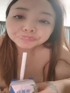 风骚韵味十足的老婆夫妻秀露脸圆润大奶子按摩摩擦,卖力口交带个套传教士狠狠操操粉色蝴蝶逼第03集<script src=