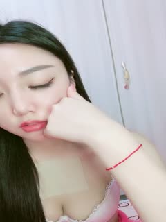 翘臀美美❤️屁股太翘了，逼 也很肥，这黑丝翘臀，后入最爽，高颜值小妹子真讨人喜欢呀！第08集