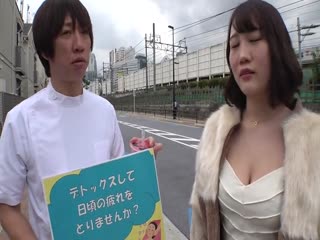 200GANA2466マジ軟派、初撮。1621仕事に疲れたG乳美女をホテルに連れ込みマッサージ!当然その手は胸へお尻へと伸び第01集<script src=