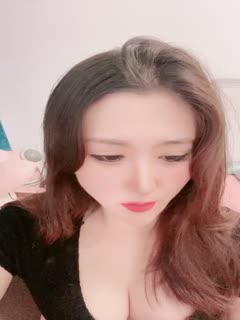 长卷发御姐范妹子,开档黑丝跳单自慰极品胸型,模特身材干净鲍鱼第02集