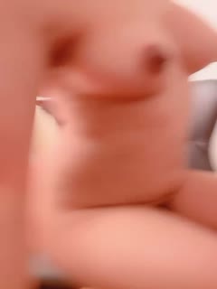 奶子很挺的健身女郎全程露脸发骚诱惑狼友,淫声荡语互动揉奶玩逼,伸着舌头让狼友射嘴里,撅着屁股求草好骚第03集<script src=